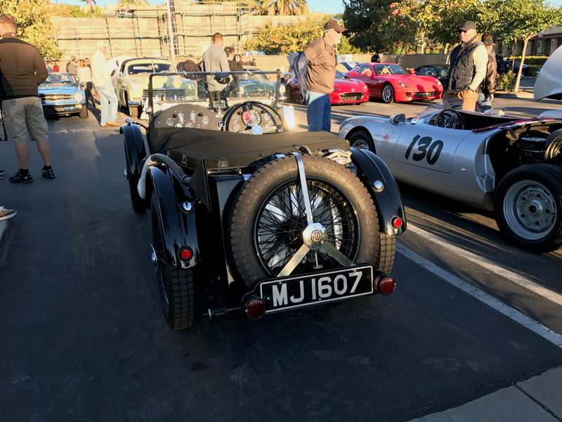 Illustration for article titled Cars and Coffee, Aliso Viejo - Dec 3, 2016 (HUGE PHOTODUMP)
